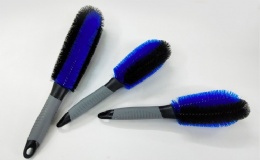 Tire brushes